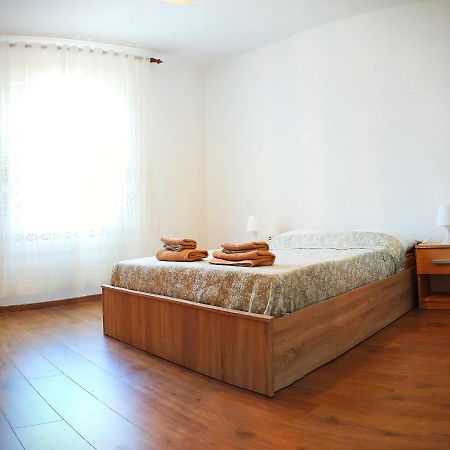 Apartman "Lima" Pula Exterior foto