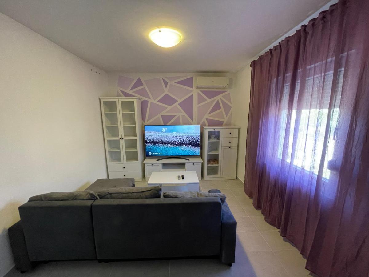 Apartman "Lima" Pula Exterior foto